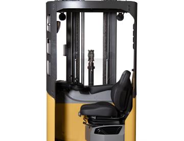 Hochhubwagen Deichselstapler mit Sitz von Cat® NSS16-20N2
