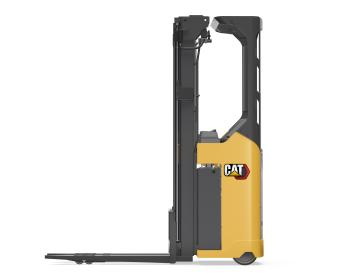 STAPLER MIT FAHRERSTANDPLATZ von CAT