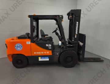 Doosan D55C-7