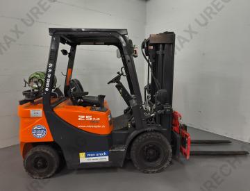 Doosan G 25 Plus