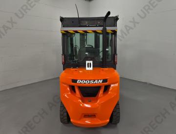 Doosan D30S-7