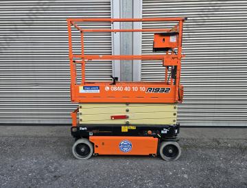 JLG R1932
