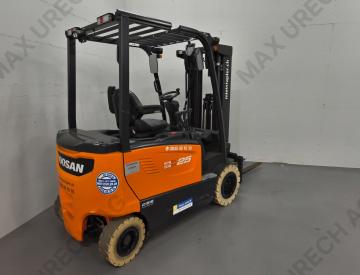 Doosan B 25 X-7