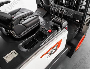 Bobcat B40X-7: 4-Rad 80V Elektrostapler | UNIMAX AG