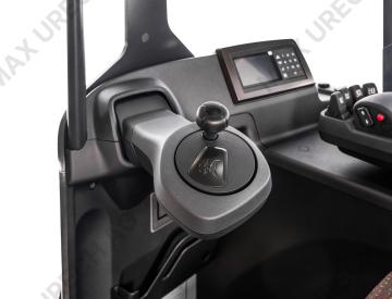 20231014_forklifts_br16j-9_011.jpg einfache Bedienung Schubmaststapler | Unimax AG