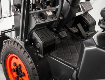 Gasstapler_Bobcat_g25e-7_015.jpg Gasstapler Bobcat G35EG 3.5 Tonnen | UNIMAX AG