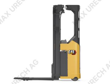 STAPLER MIT FAHRERSTANDPLATZ von CAT