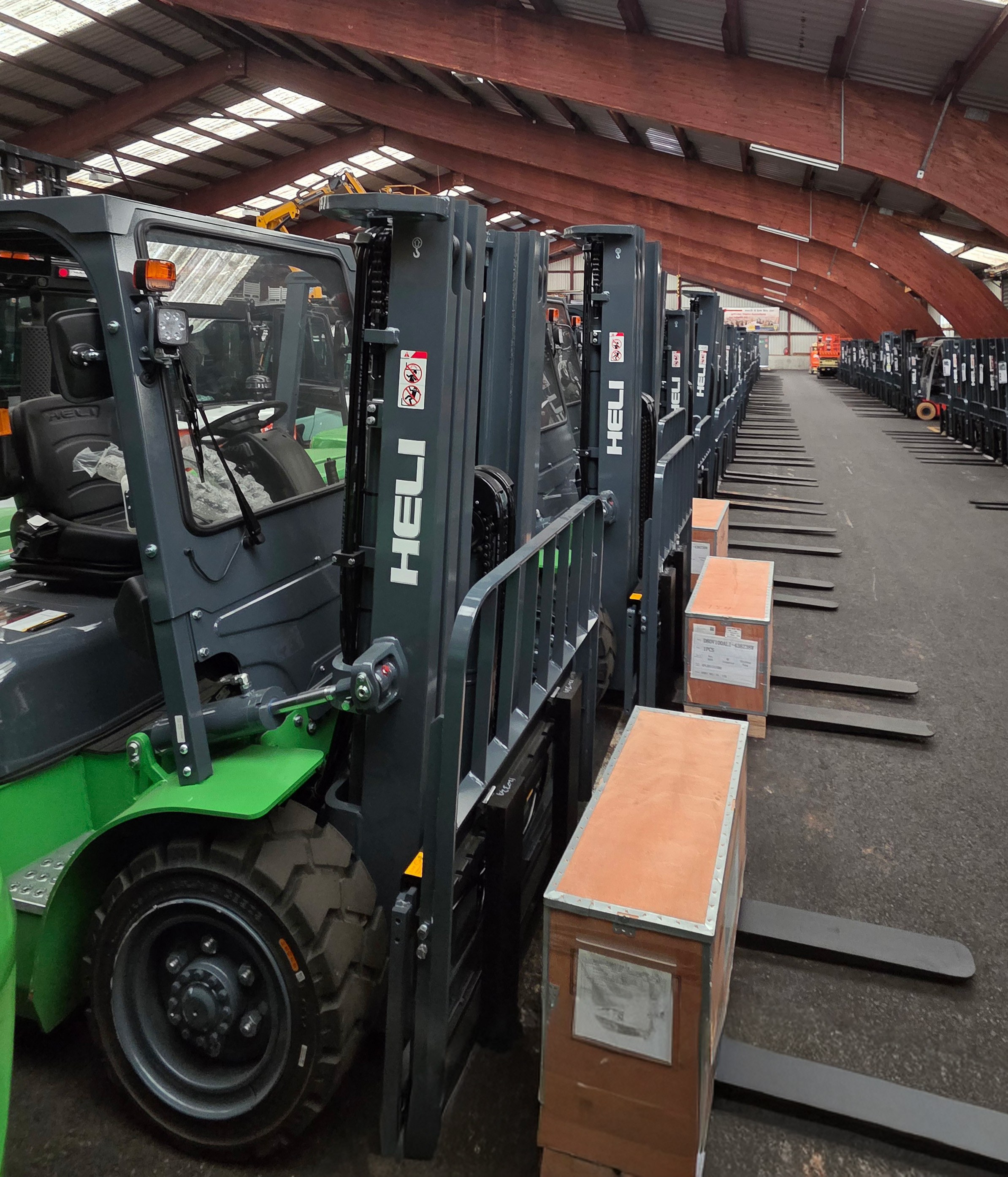 Neue Stapler >> direkt ab Lager!